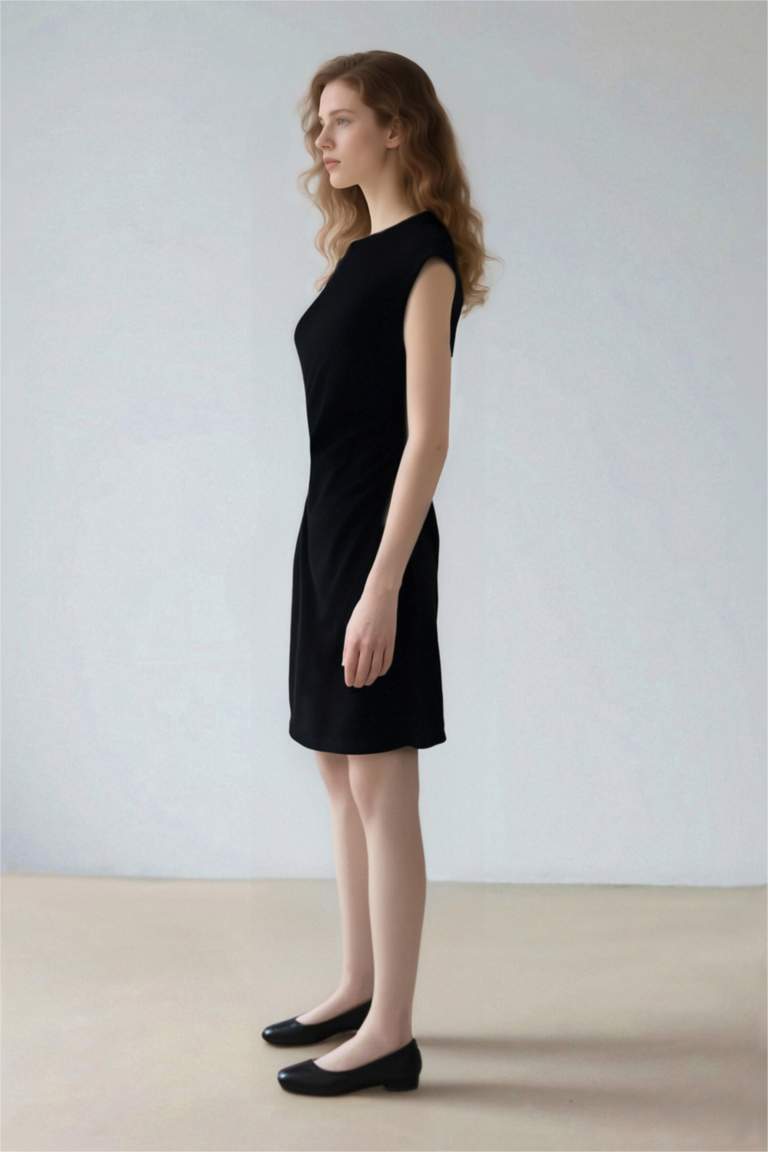 فستان قصير نص كم مضلع بوديكون برقبة مستديرة