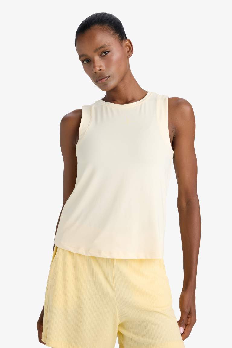 DeFactoFit Regular Fit Bisiklet Yaka Sporcu Atlet