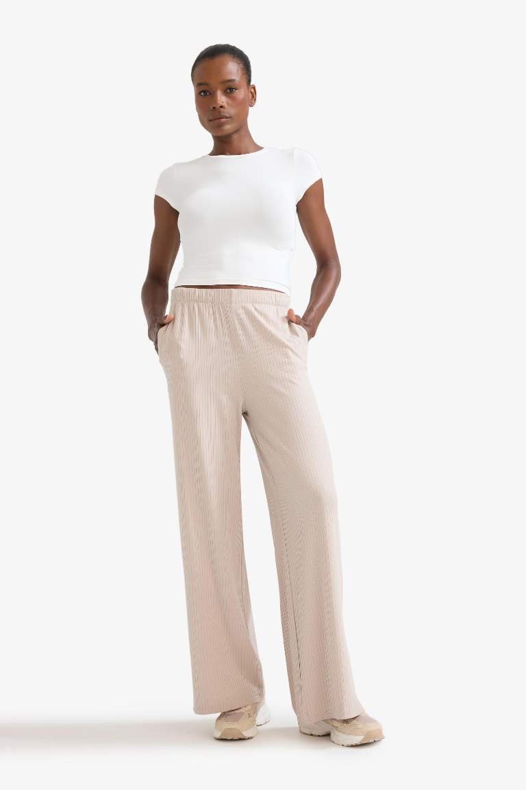 DeFactoFit Wide Leg Cepli Geniş Paça Yırtmaçlı Uzun İnce Sporcu Pantolon