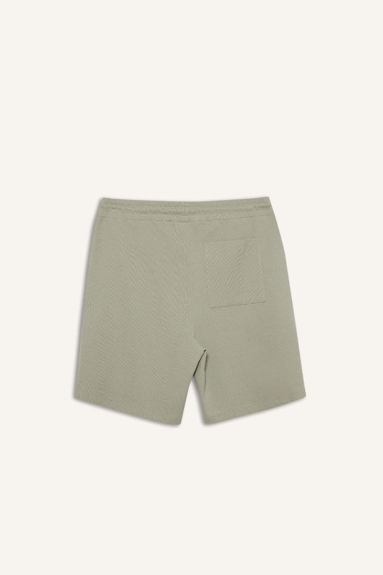 Regular Fit Dokulu Beli Bağcıklı Şort