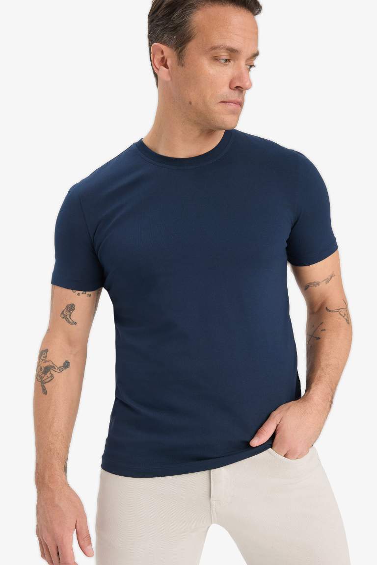 Slim Fit Dar Kesim Bisiklet Yaka Esnek Kumaş Kısa Kollu Tişört