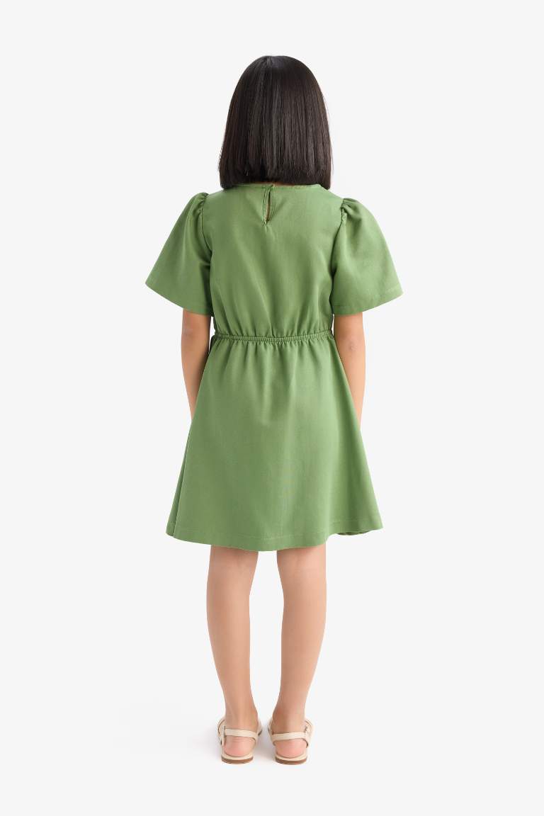 Robe en gabardine à col en V et manches courtes Coupe standard pour fille