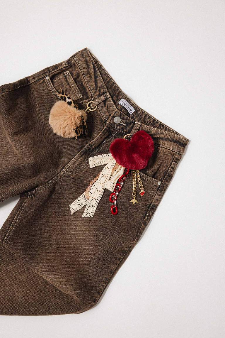 Kadın Leopar Detaylı Ponpon Charm Anahtarlık
