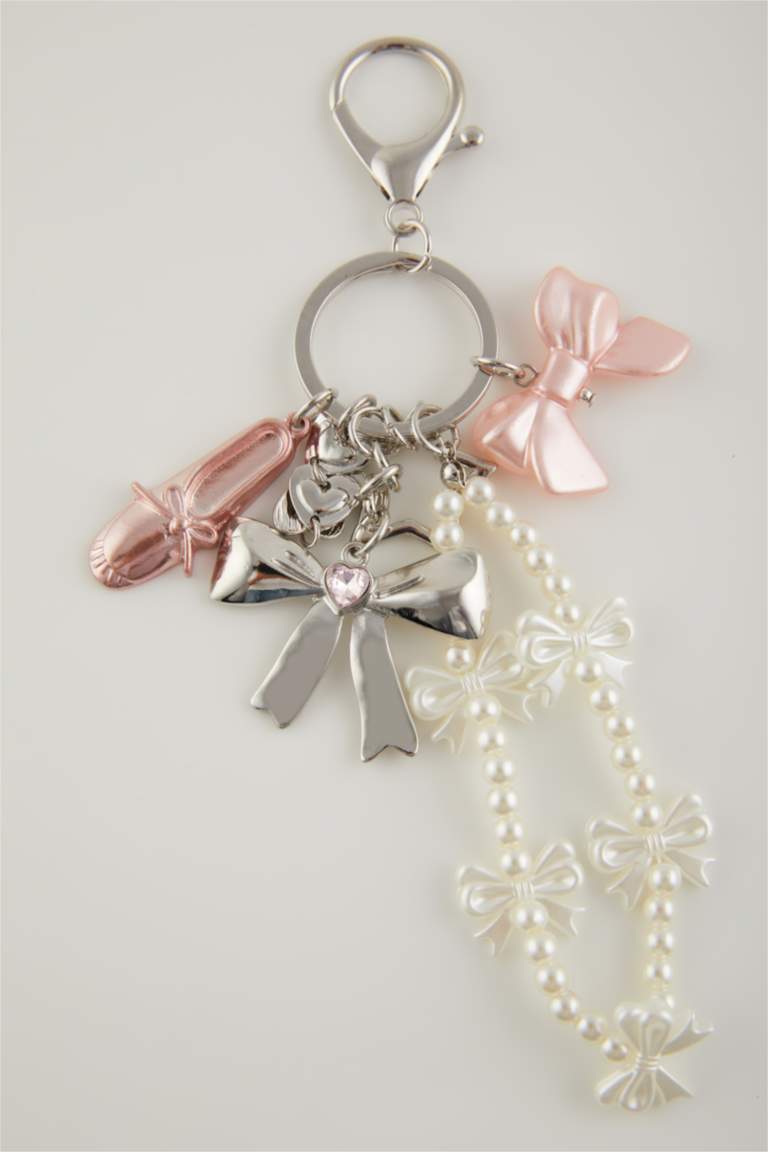 ميدالية مفاتيح حريمي بالؤلؤ