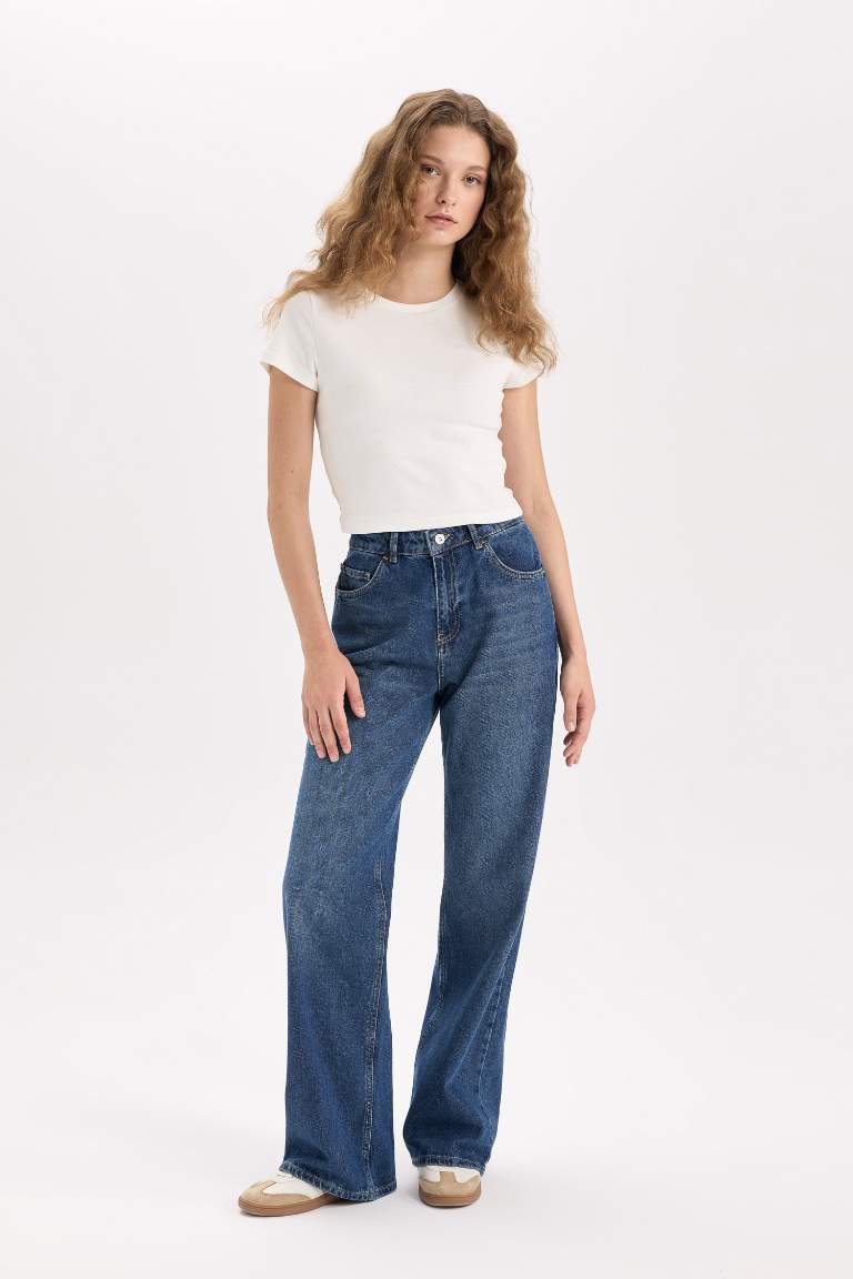 Straight Fit Wide Leg High Waist Washed Jeans