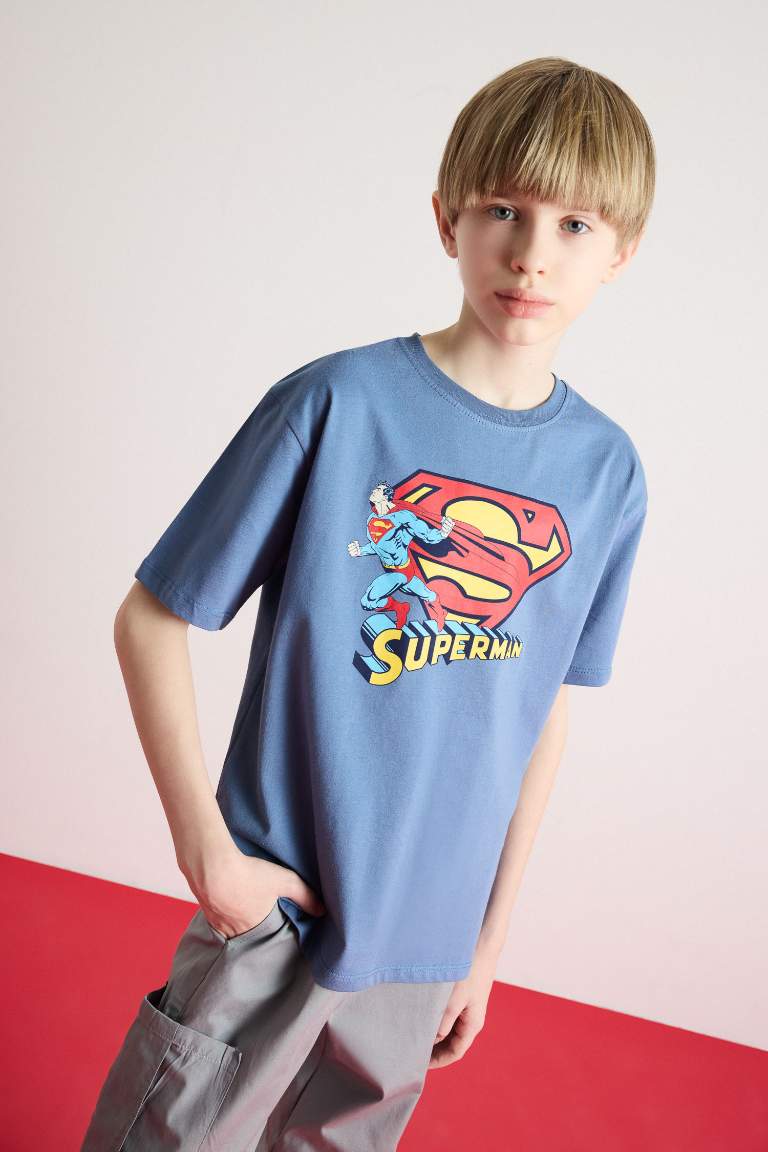 T-shirt imprimé Superman à col rond et manches courtes pour garçon