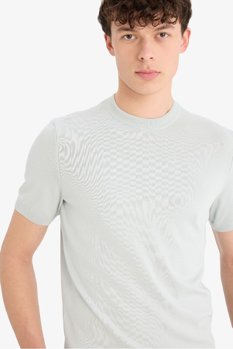 Standard Fit Crew Neck Knitwear T-Shirt