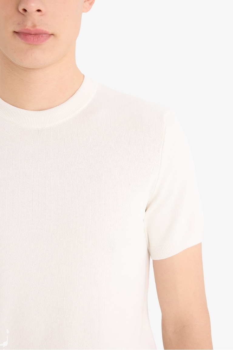 Standard Fit Crew Neck Knitwear T-Shirt