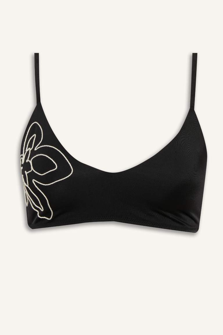 Regular Fit Nakışlı Bikini Üstü-Fall in Love