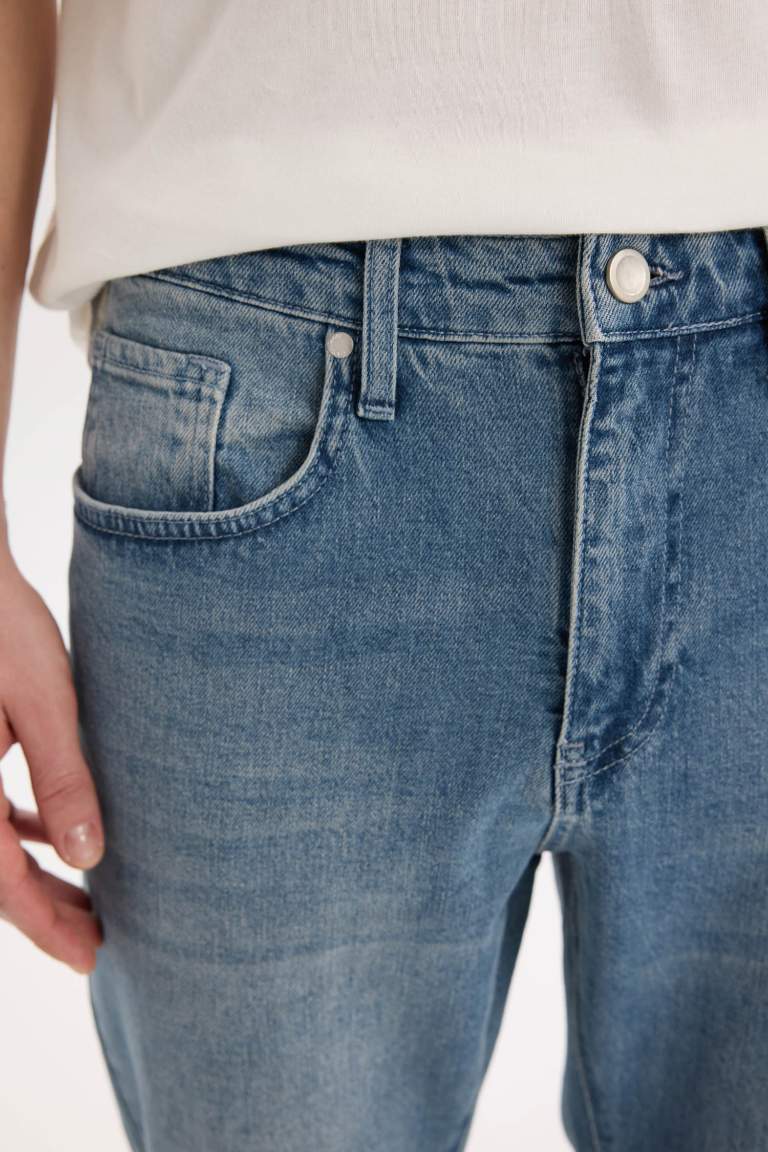 Slim Tapered Fit Dar Kalıp Normal Bel Daralan Paça Jean Pantolon