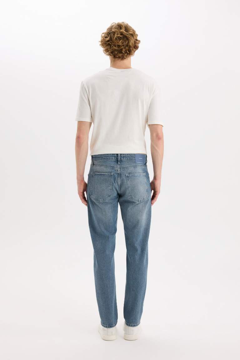 Slim Tapered Fit Dar Kalıp Normal Bel Daralan Paça Jean Pantolon