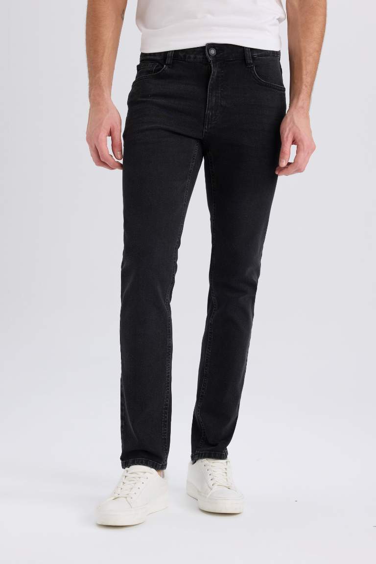 Pedro Slim Fit Super Skinny Hem Jean Trousers