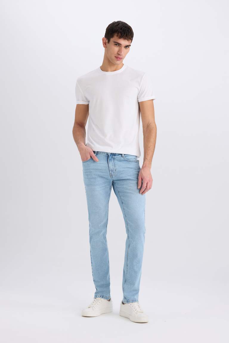 Pantalon Jean à coupe slim