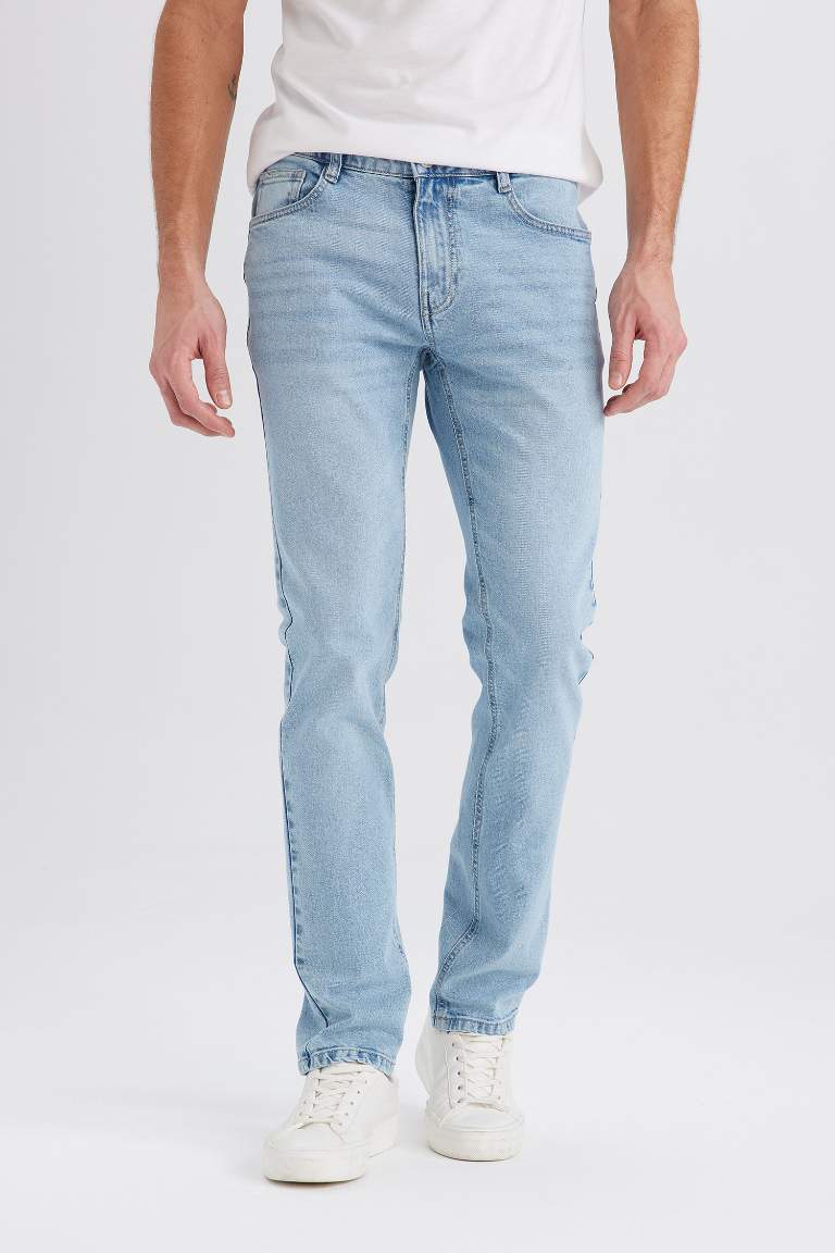 Pantalon Jean à coupe slim