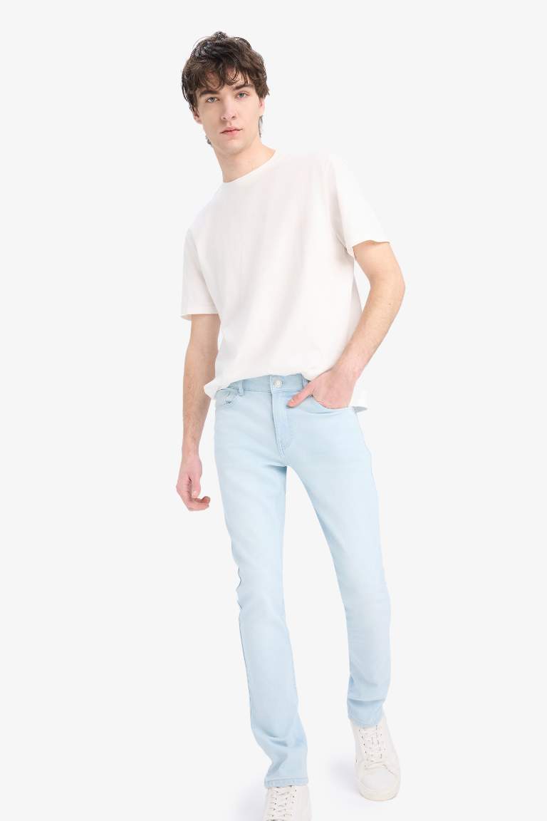 Джинсы Pedro slim fit с нормальной талией и узкими брюками