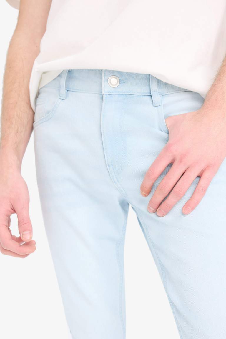 Джинсы Pedro slim fit с нормальной талией и узкими брюками