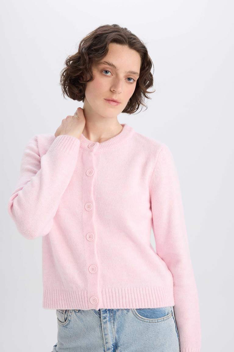 Regular Fit Crew Neck Basic Buttoned Soft Touch Knit Cardigan