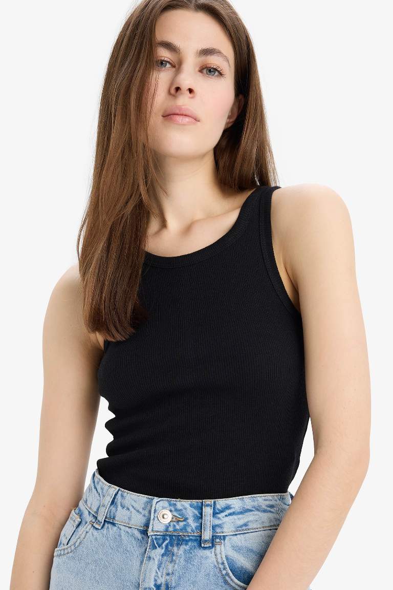 Slim Fit Camisole Halter Collar Tank Top