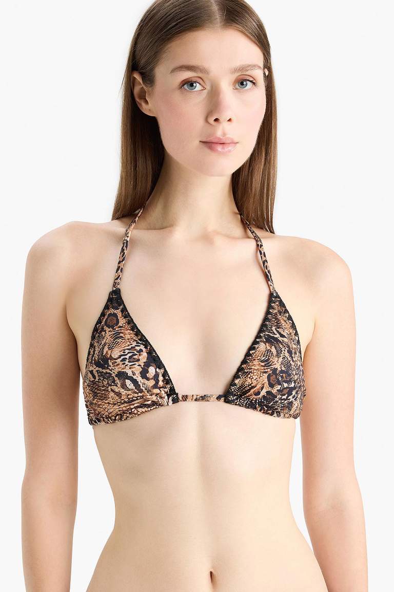 Regular Fit Leopar Desenli Üçgen Bikini Üstü-Fall in Love