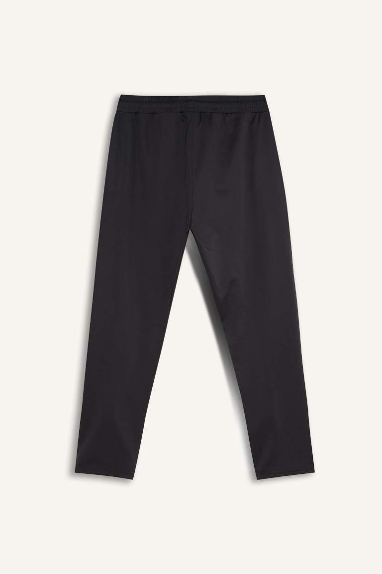 DeFactoFit Sporcu Jogger Eşofman Altı Slim Fit Dar Kesim Standart Paça Skuba Dalgıç Kumaş Beli Lastikli Düz Paça