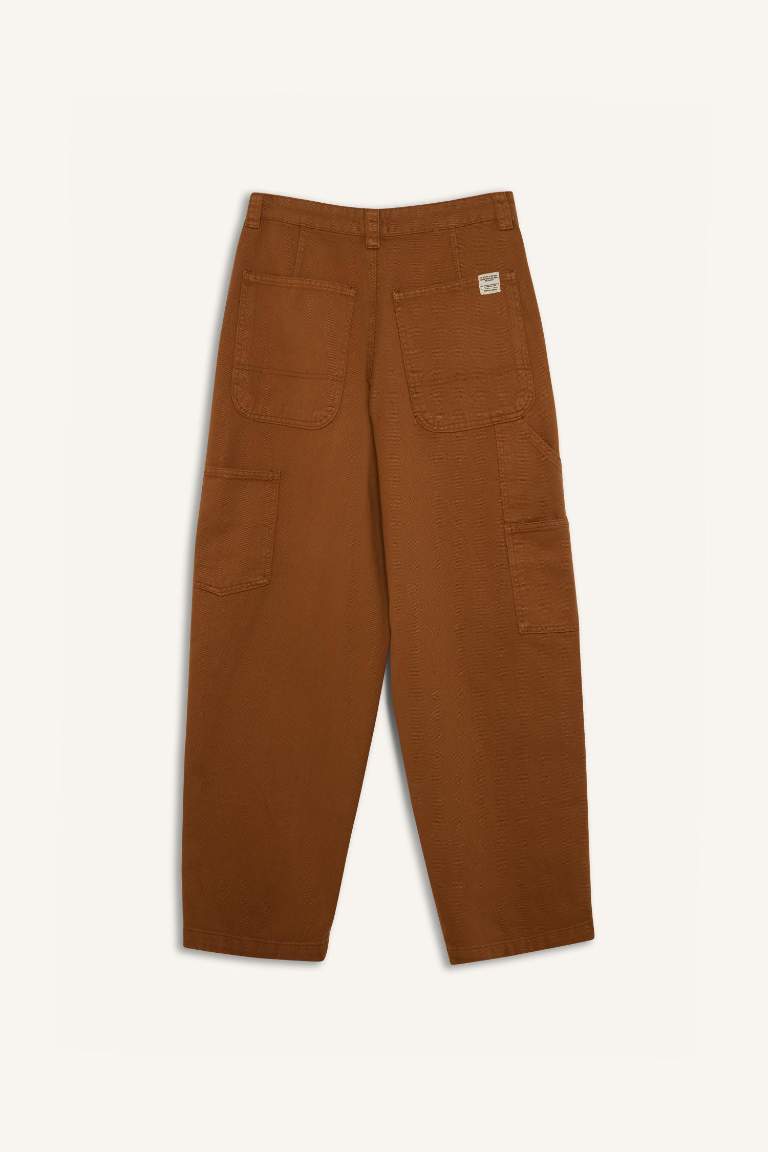 Pantalon Baggy en gabardine à taille normale