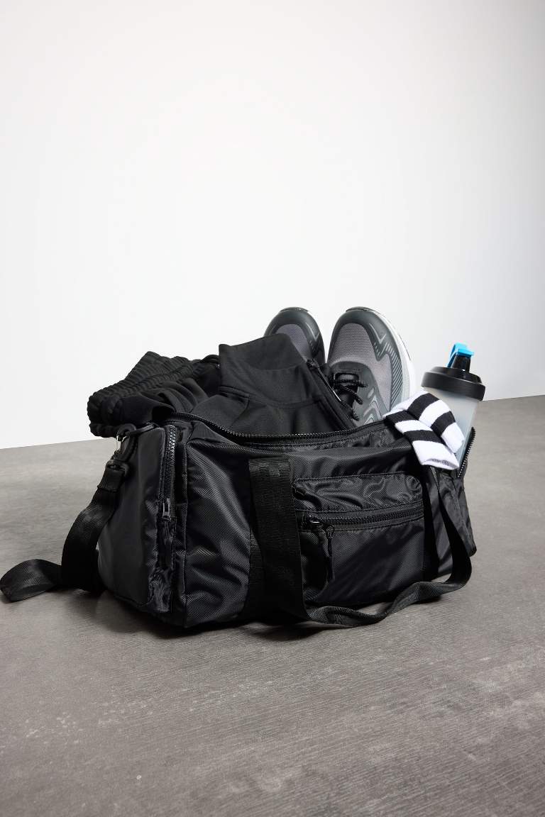 Man Twill Sports and Travel Bag