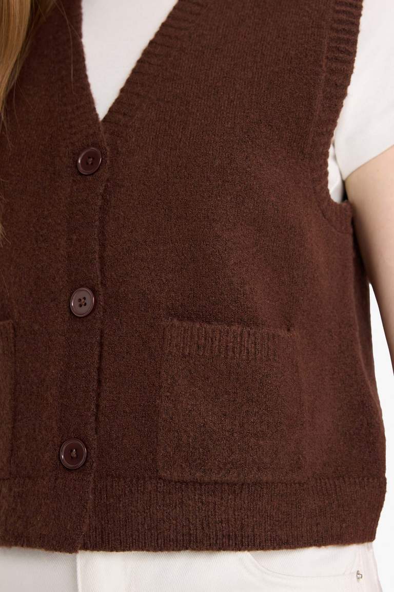 Regular Fit V Yaka Cepli Düğmeli Yelek