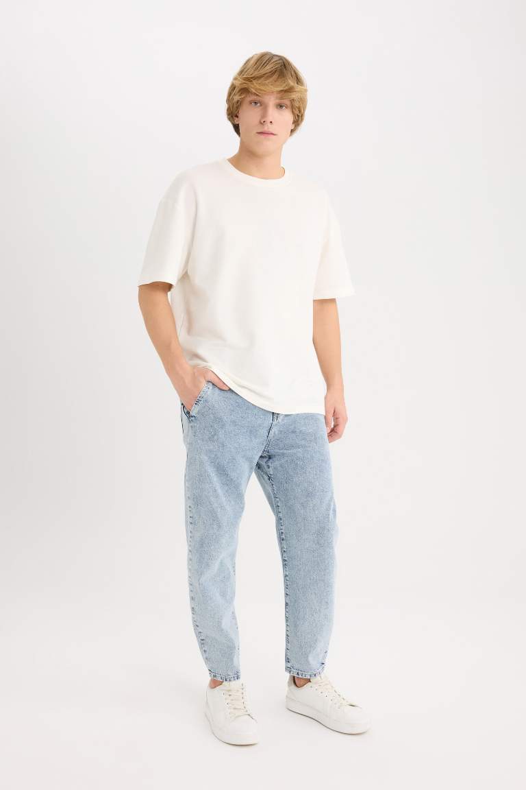 Relaxed Slouchy Fit Wide Leg Washed Jeans