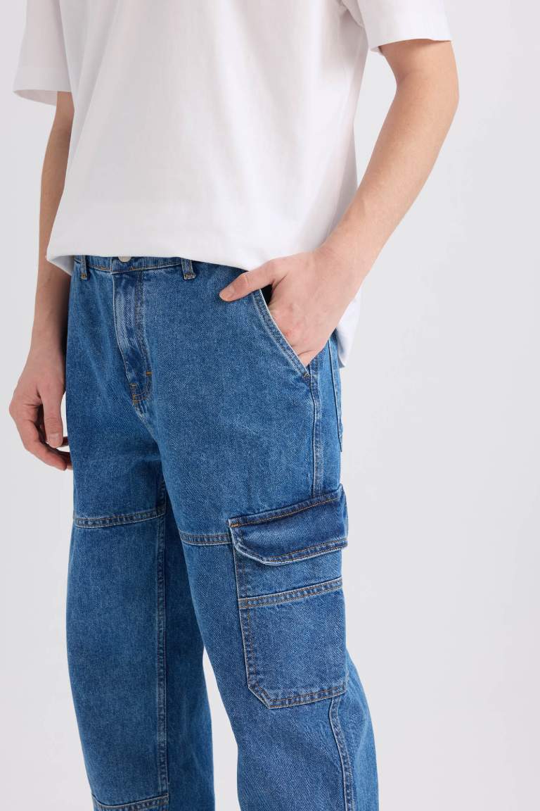 Relax Fit Wide Leg Washed Jeans