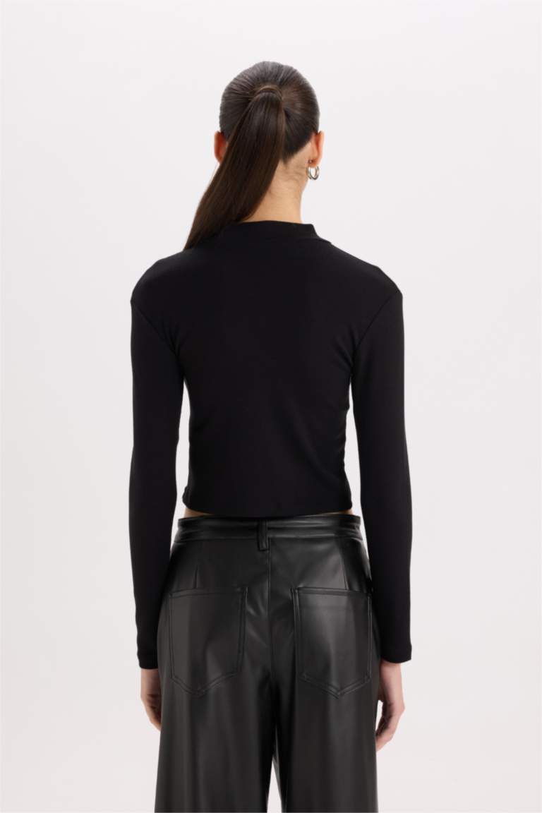 تي شيرت كم طويل سليم فيت هاف كول