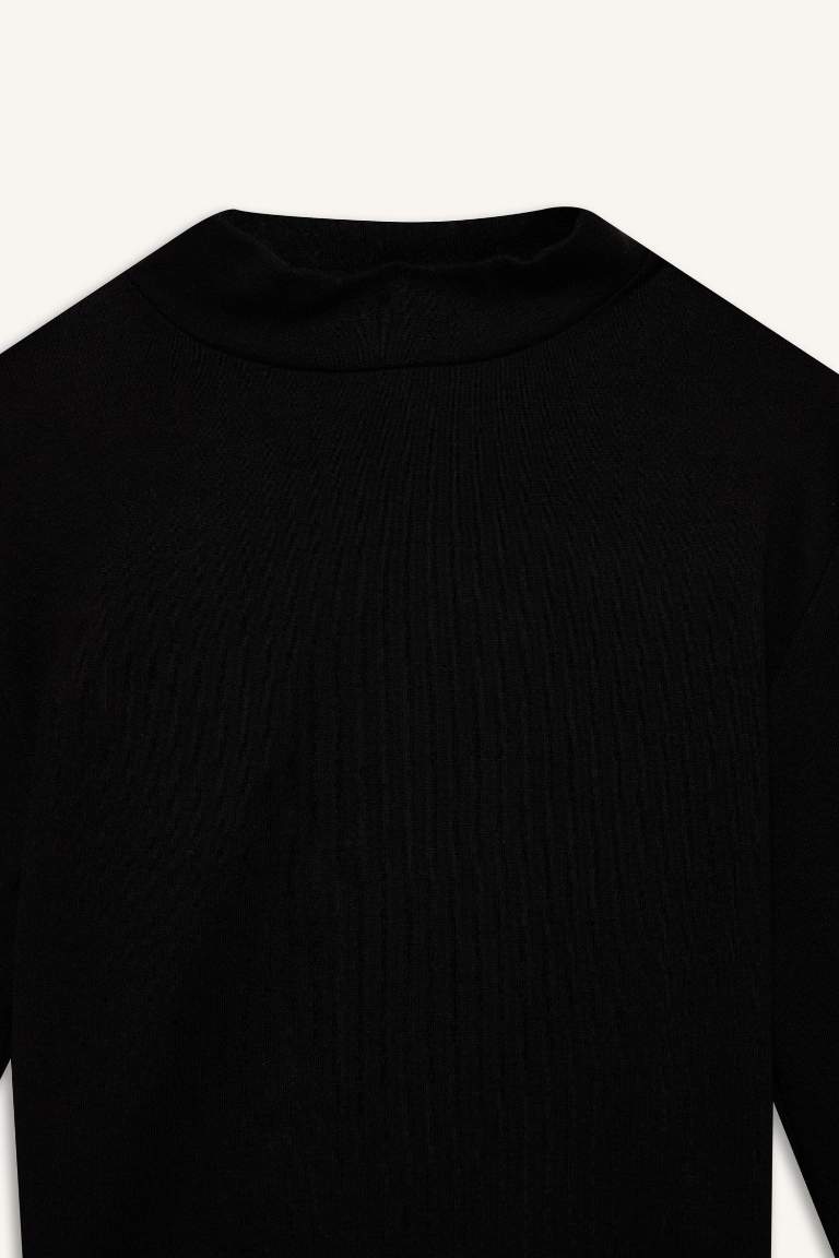 تي شيرت كم طويل سليم فيت هاف كول