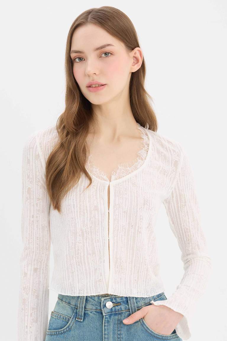 Slim Fit V-Neck Lace Cardigan