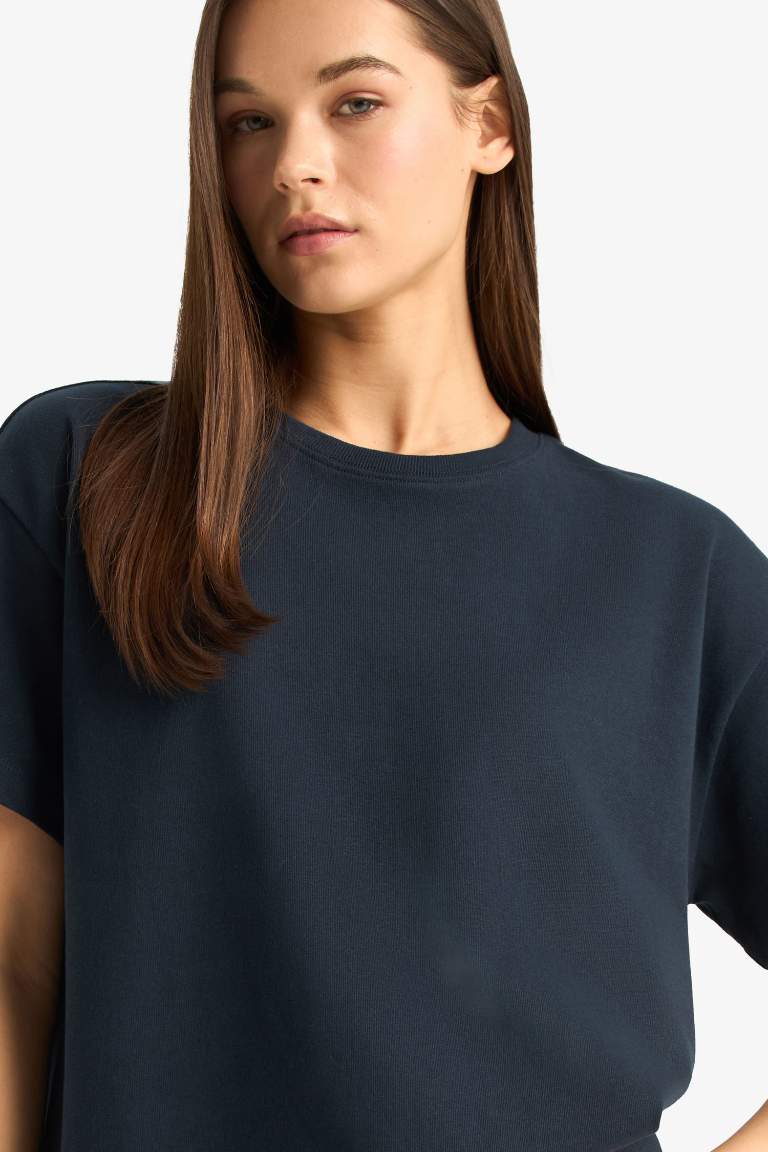 Oversize Geniş Kalıp Bisiklet Yaka Basic Düz Kısa Kollu Tişört