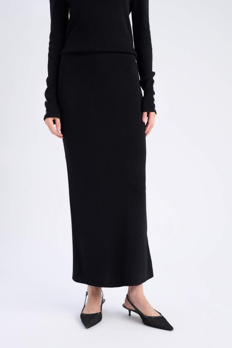 Basic Midi Pencil Skirt