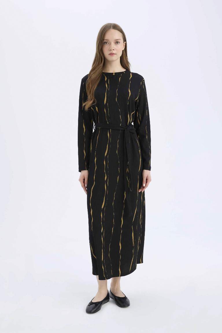 Regular Fit Crew Neck Patterned Crepe Maxi Dress