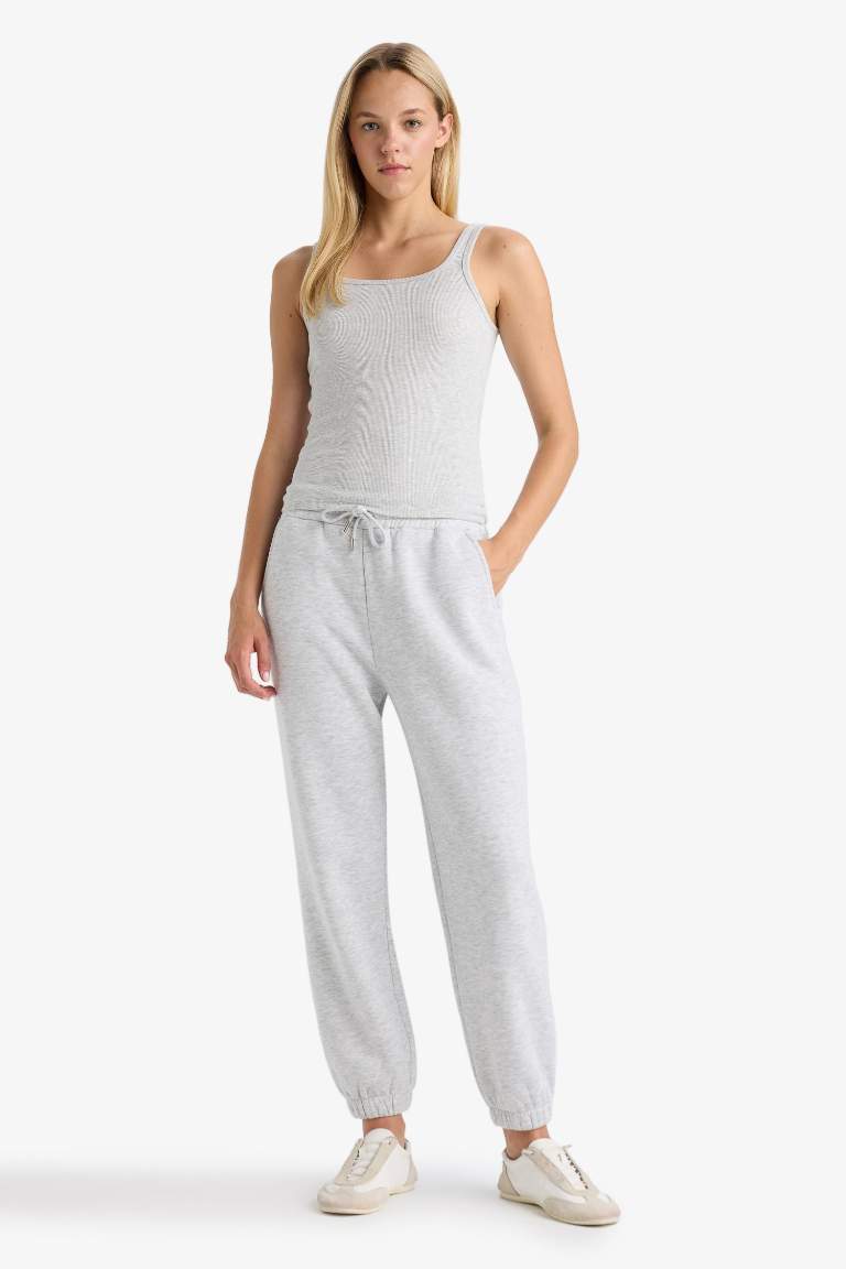 Slim Fit Dar Kesim Basic Düz Yuvarlak Yaka Fitilli Kaşkorse Atlet