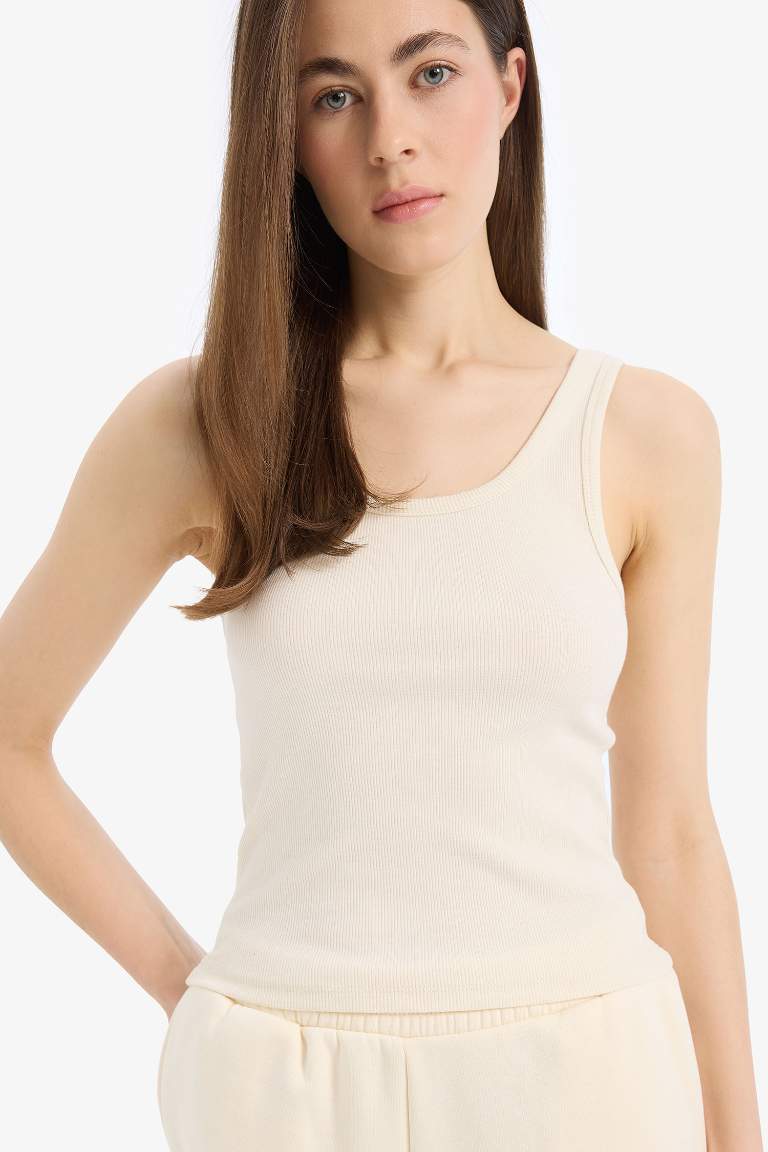 Slim Fit Basic Camisole Round Collar Tank Top