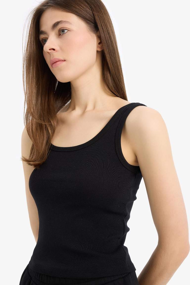 Slim Fit Basic Camisole Round Collar Tank Top