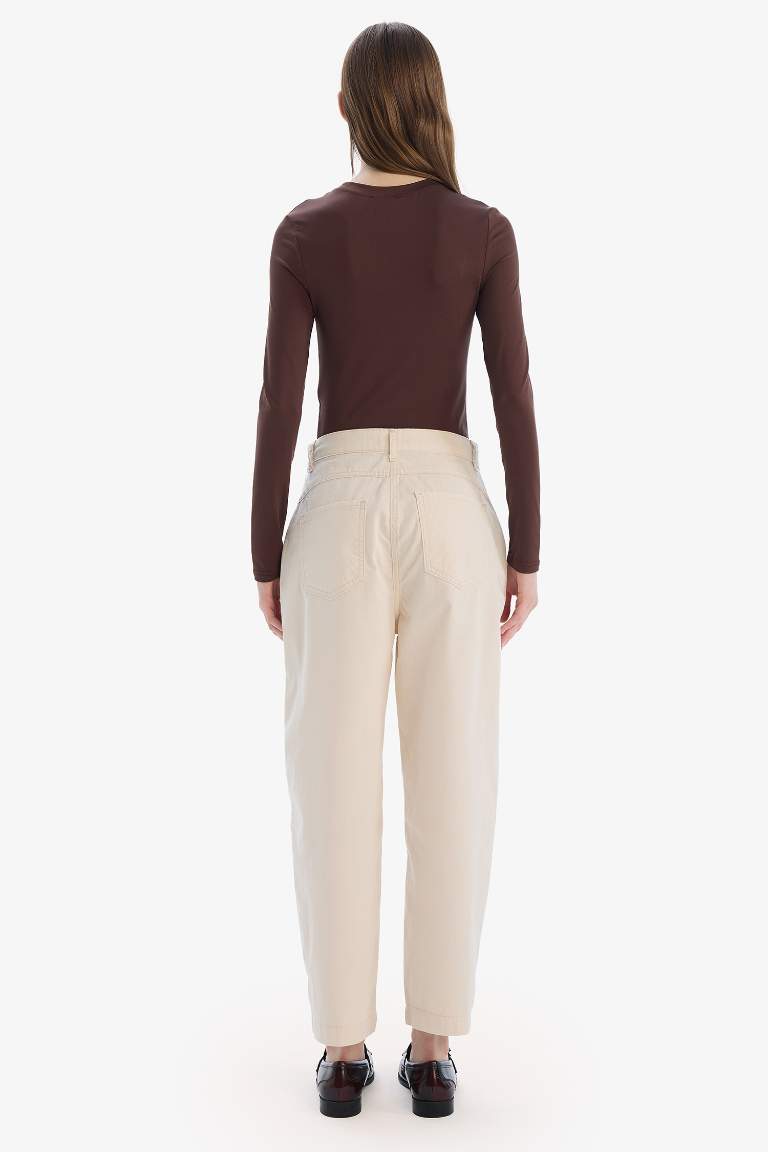 Carrot Fit Normal Waist Gabardine Trousers