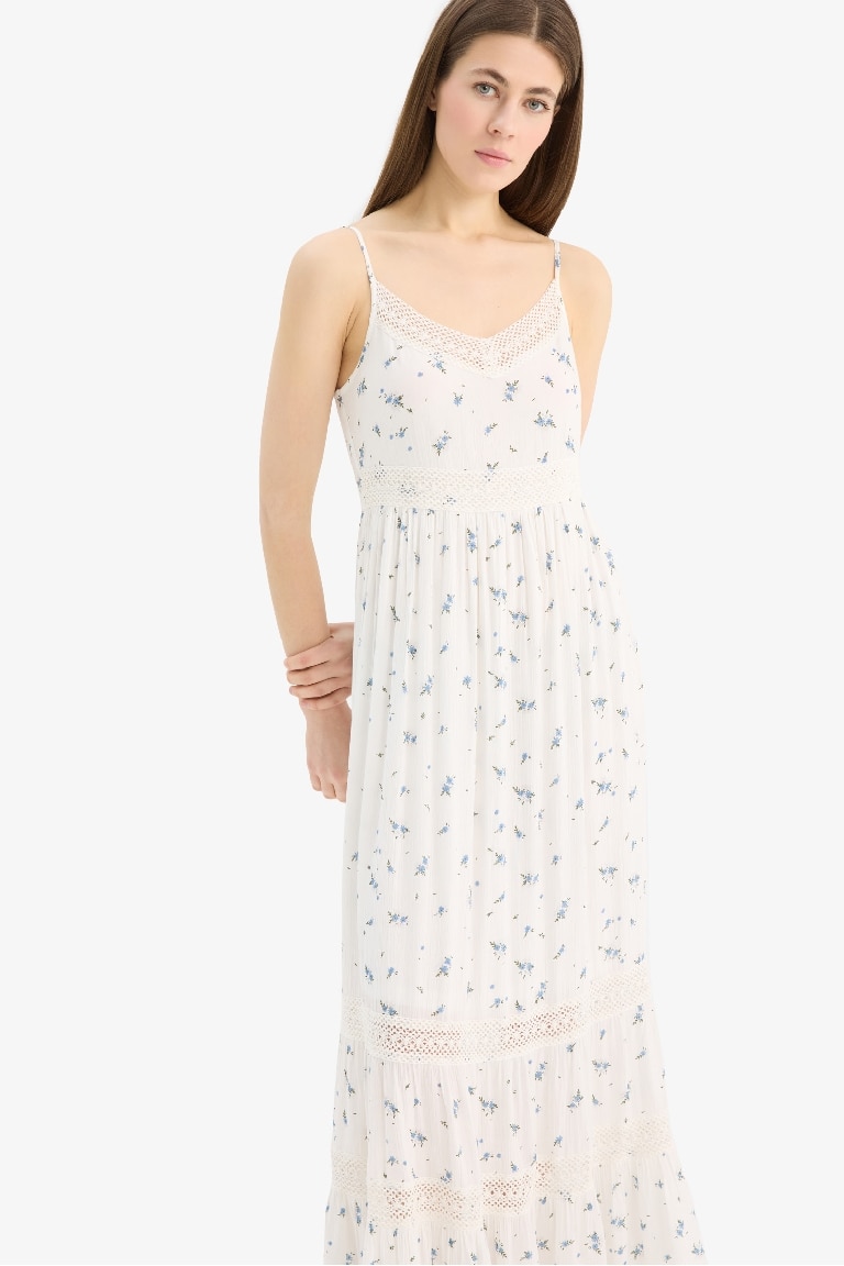 A Cut V-Neck Crinkle Fabric Sleeveless Midi Dress