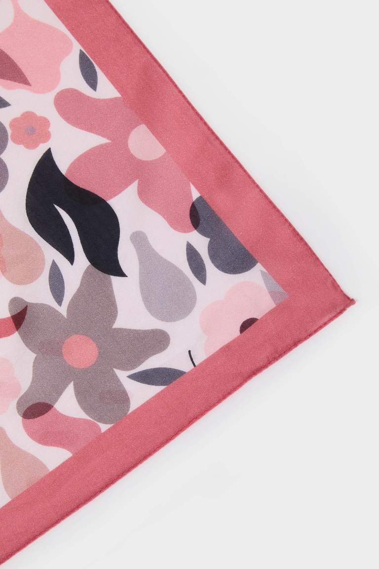 Woman Printed Bandana