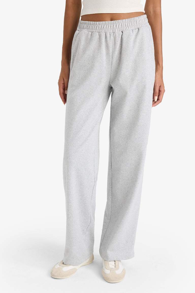 Straight Fit Elastic Waist Sweatpants