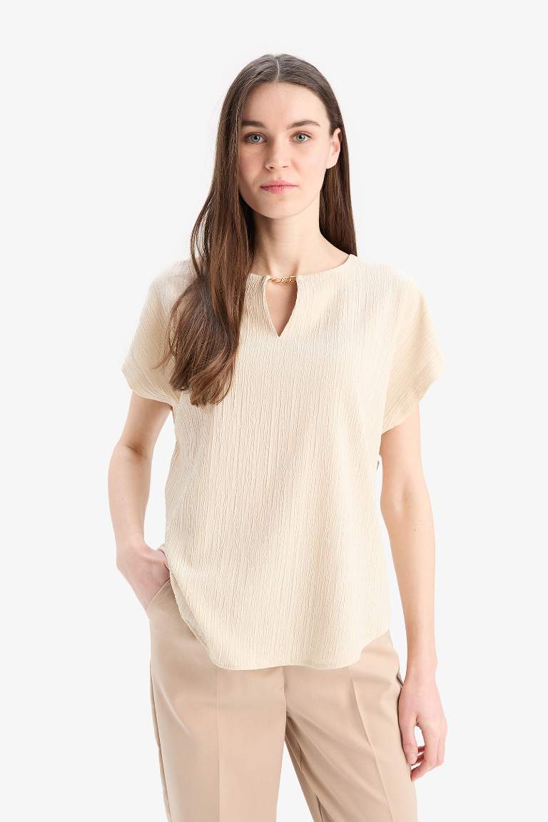 Regular Fit Crew Neck Short Sleeve Blouse