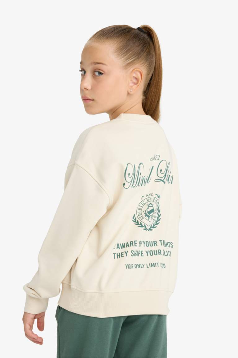 Girl Relax Fit Crew Neck Printed Sweatshirt