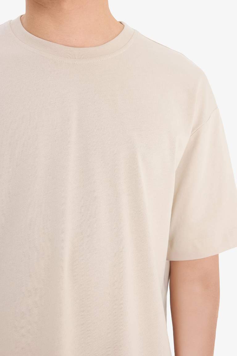 Oversize Geniş Kalıp Bisiklet Yaka Basic Düz Kısa Kollu Tişört