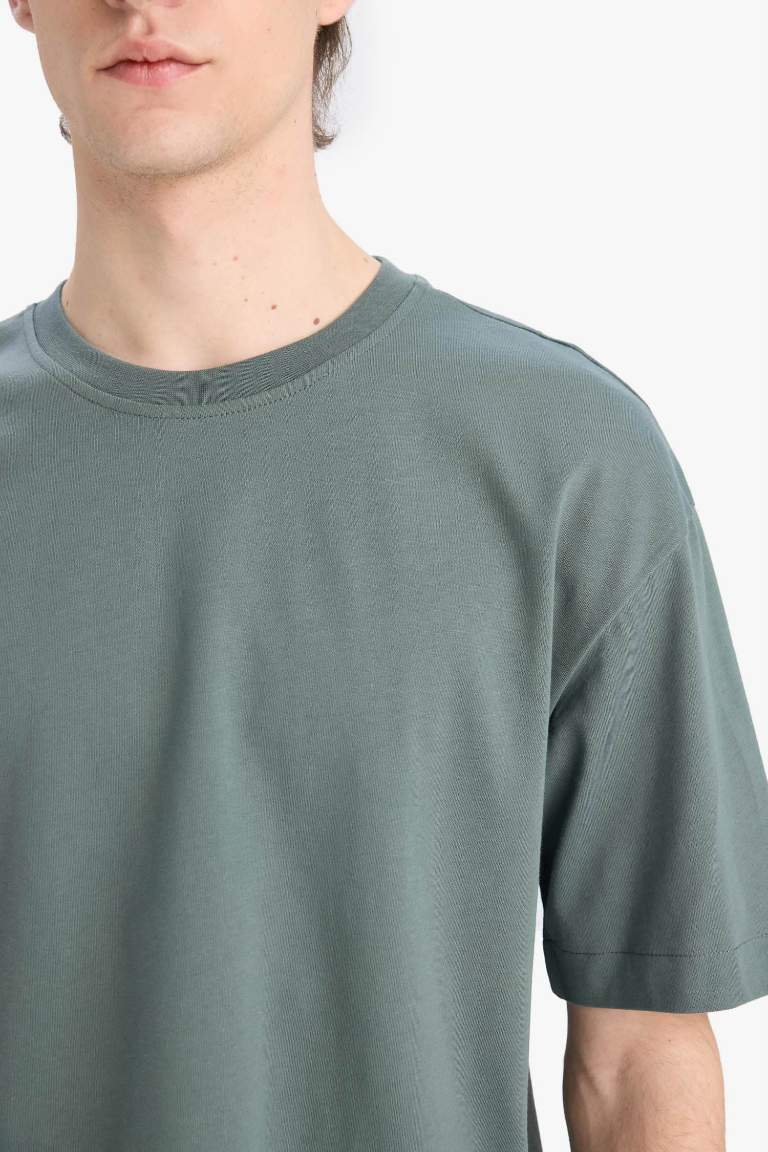 Oversize Geniş Kalıp Bisiklet Yaka Basic Düz Kısa Kollu Tişört