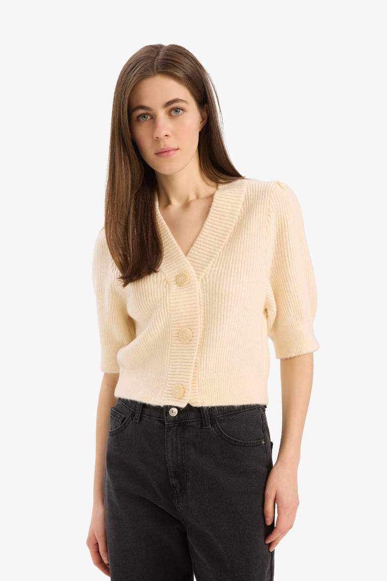 Cardigan en tricot slim avec boutons à col V et manches courtes