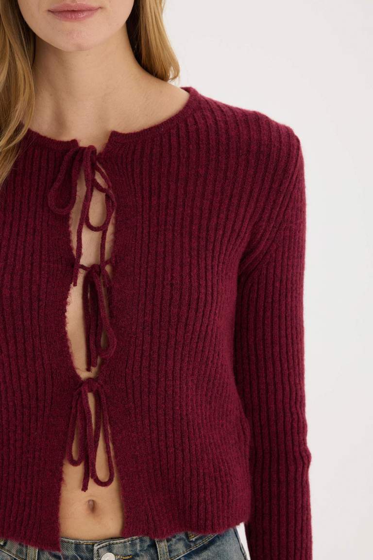 Cardigan en tricot basique Bordeaux à col rond et coupe régulière