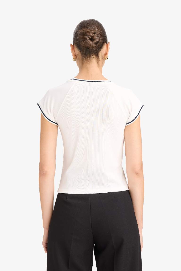 Slim Fit Dar Kesim Bisiklet Yaka Ribana Kısa Kollu Tişört