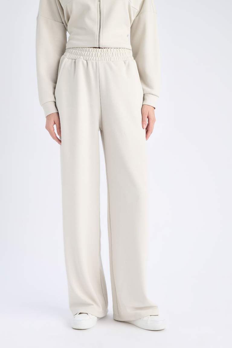 Wide Leg Pocketed Trousers